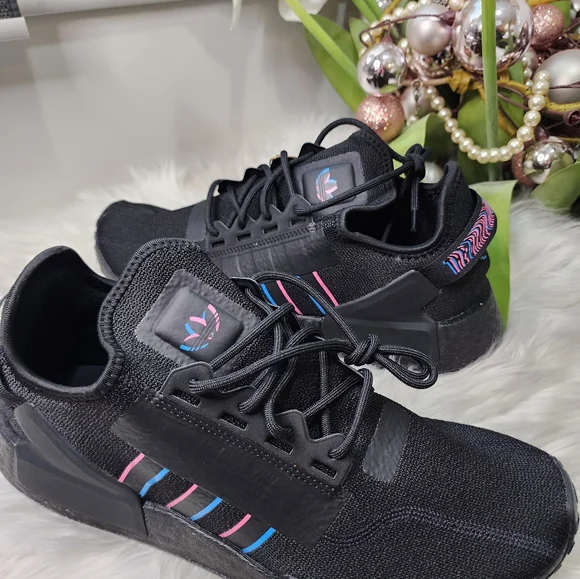 Adidas NMD_R1 V2 Mens SHOESSize10.5 new - Picture 9 of 11